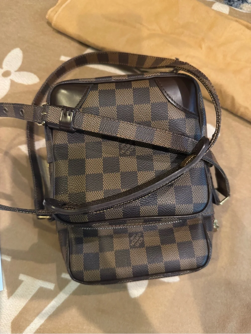 🤎 Authentic Louis Vuitton Damier Ebene Amazone PM Crossbody Bag-